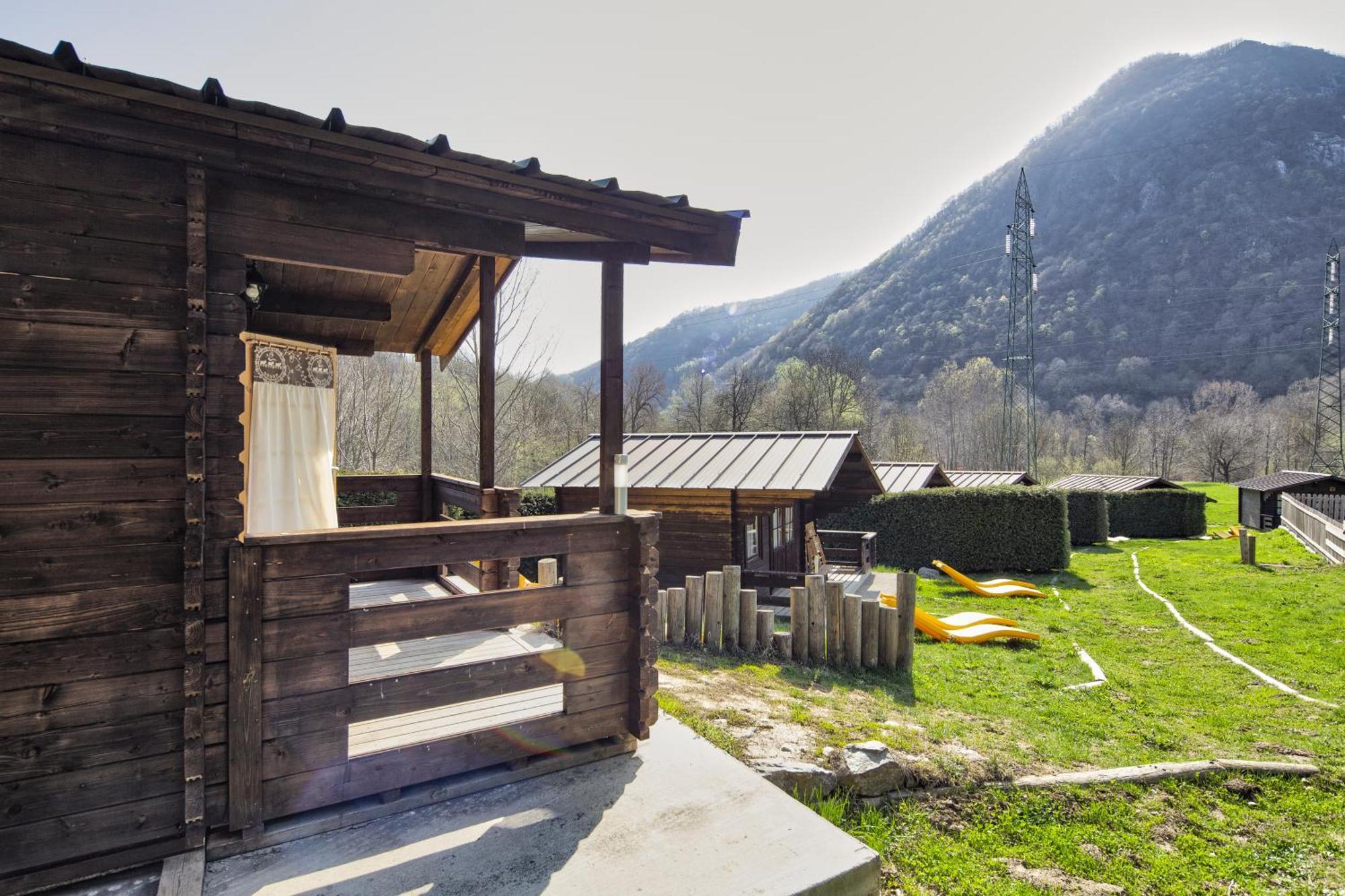 Stura River Village Rafting 加约拉 外观 照片