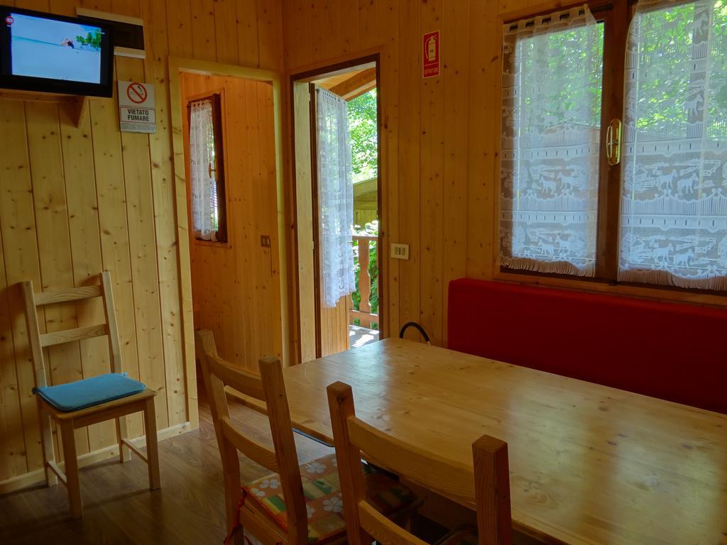 Stura River Village Rafting 加约拉 外观 照片