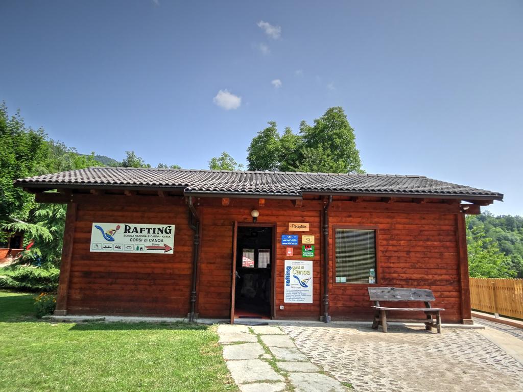 Stura River Village Rafting 加约拉 外观 照片